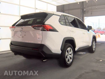 2025 Toyota RAV4 LE - miniatura 4