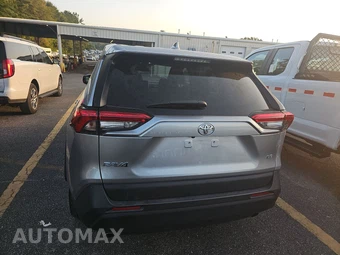 2025 Toyota RAV4 LE - miniatura 5