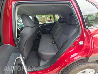 2025 Toyota RAV4 LE - miniatura 13