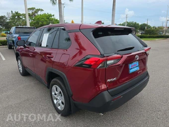 2025 Toyota RAV4 LE - miniatura 2