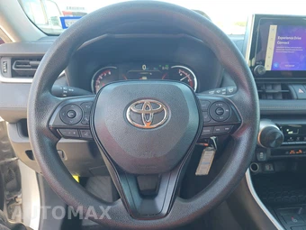 2025 Toyota RAV4 LE - miniatura 10