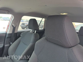 2025 Toyota RAV4 LE - miniatura 17