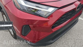 2025 Toyota RAV4 LE - miniatura 24