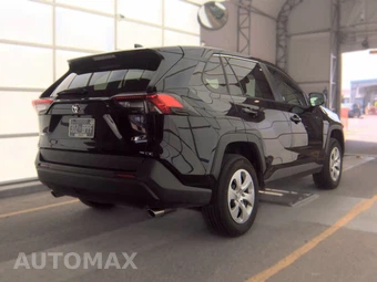 2025 Toyota RAV4 LE - miniatura 4
