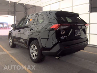 2025 Toyota RAV4 LE - miniatura 6