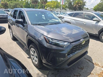 2025 Toyota RAV4 LE - miniatura 4