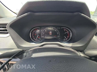 2025 Toyota RAV4 LE - miniatura 9