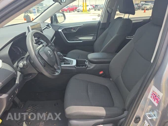 2025 Toyota RAV4 LE – miniatura 7