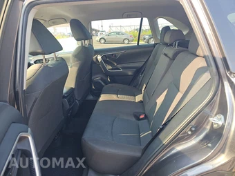 2025 Toyota RAV4 LE - miniatura 13
