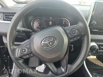 2025 Toyota RAV4 LE - miniatura 10