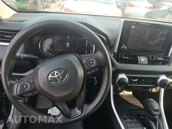 2025 Toyota RAV4 LE - miniatura 11