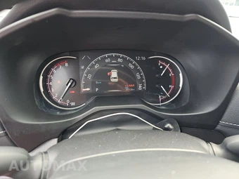 2025 Toyota RAV4 LE - miniatura 12