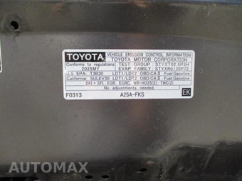 2025 Toyota RAV4 LE - miniatura 18