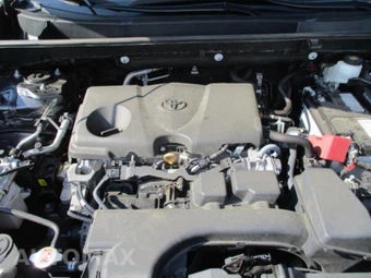 2025 Toyota RAV4 LE - miniatura 19