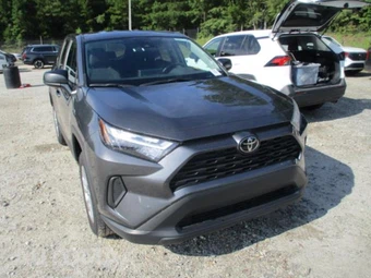 2025 Toyota RAV4 LE - miniatura 6