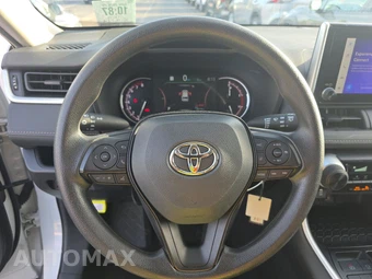 2025 Toyota RAV4 LE - miniatura 10