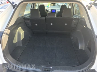2025 Toyota RAV4 LE - miniatura 16