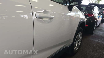 2025 Toyota RAV4 LE - miniatura 20