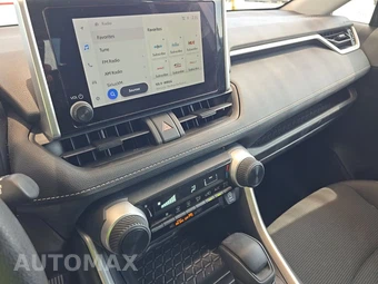 2025 Toyota RAV4 LE - miniatura 11