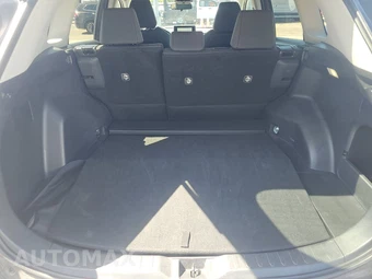 2025 Toyota RAV4 LE – miniatura 16