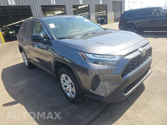 2025 Toyota RAV4 LE – miniatura 3