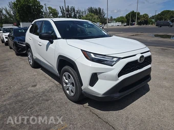 2025 Toyota RAV4 LE - miniatura 3