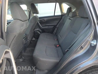 2025 Toyota RAV4 LE - miniatura 13