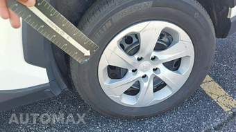 2025 Toyota RAV4 LE – miniatura 27