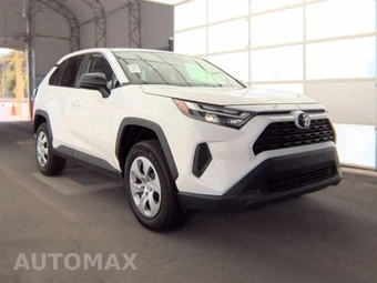 2025 Toyota RAV4 LE – miniatura 3