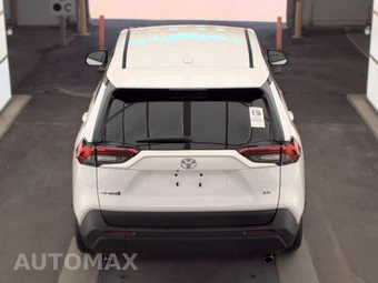 2025 Toyota RAV4 LE – miniatura 5