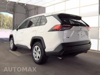 2025 Toyota RAV4 LE – miniatura 6