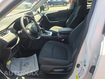 2025 Toyota RAV4 LE – miniatura 7