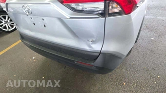 2025 Toyota RAV4 LE – miniatura 25