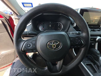 2025 Toyota RAV4 LE - miniatura 10