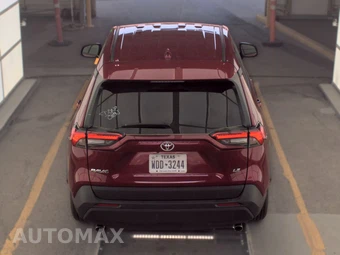 2025 Toyota RAV4 LE - miniatura 5