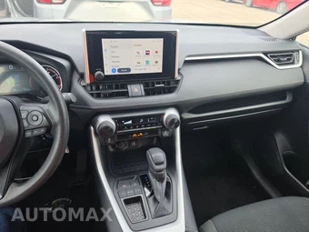 2025 Toyota RAV4 LE – miniatura 11