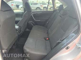 2025 Toyota RAV4 LE – miniatura 13