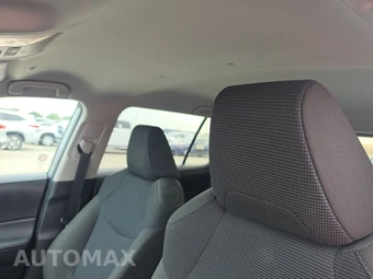 2025 Toyota RAV4 LE – miniatura 18