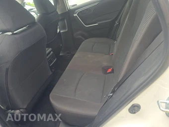 2025 Toyota RAV4 LE - miniatura 13