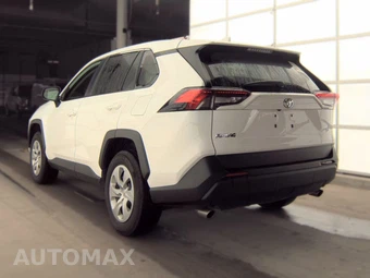 2025 Toyota RAV4 LE - miniatura 6