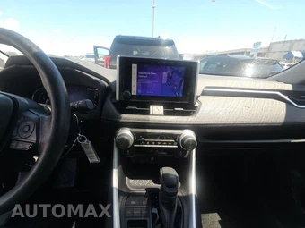 2025 Toyota RAV4 LE - miniatura 11