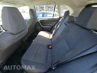 2025 Toyota RAV4 LE - miniatura 13