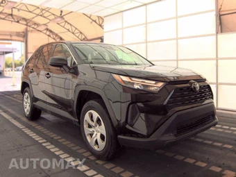 2025 Toyota RAV4 LE - miniatura 3