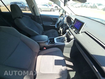 2025 Toyota RAV4 LE - miniatura 8