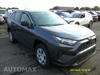 2025 Toyota RAV4 LE - miniatura 10