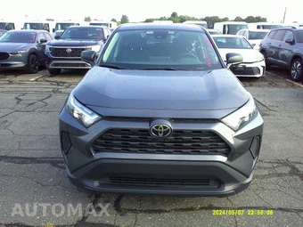 2025 Toyota RAV4 LE - miniatura 11