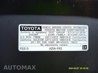2025 Toyota RAV4 LE - miniatura 7