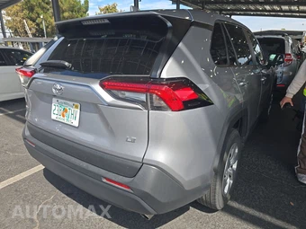 2025 Toyota RAV4 LE - miniatura 4