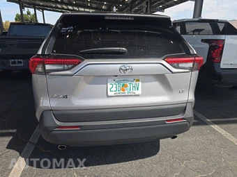 2025 Toyota RAV4 LE - miniatura 5