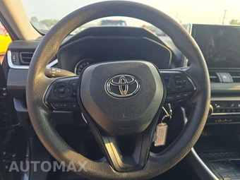 2025 Toyota RAV4 LE - miniatura 10